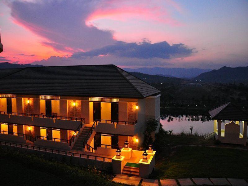 Nong Ya Plong Leaves Valley Resort מראה חיצוני תמונה